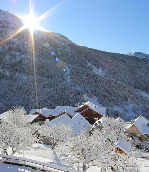 Vaujany village winter